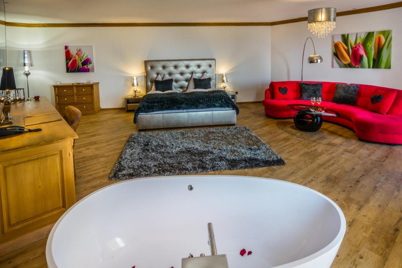 Wellness Hotel V Nebi Kořenov Esterno foto