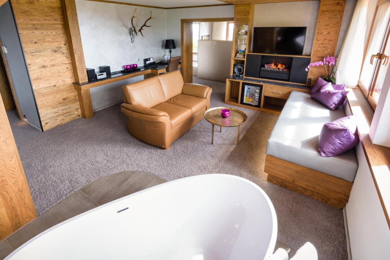 Wellness Hotel V Nebi Kořenov Esterno foto