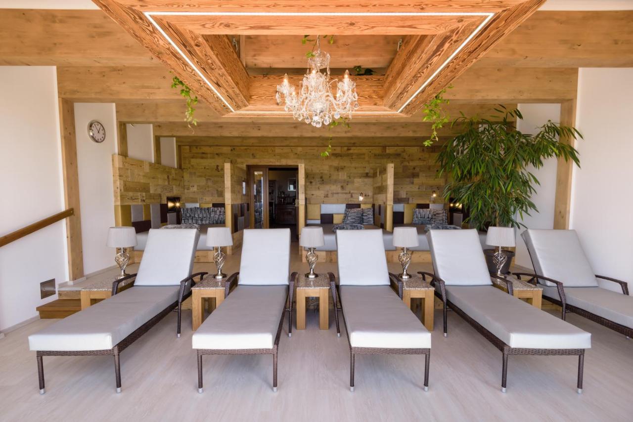 Wellness Hotel V Nebi Kořenov Esterno foto