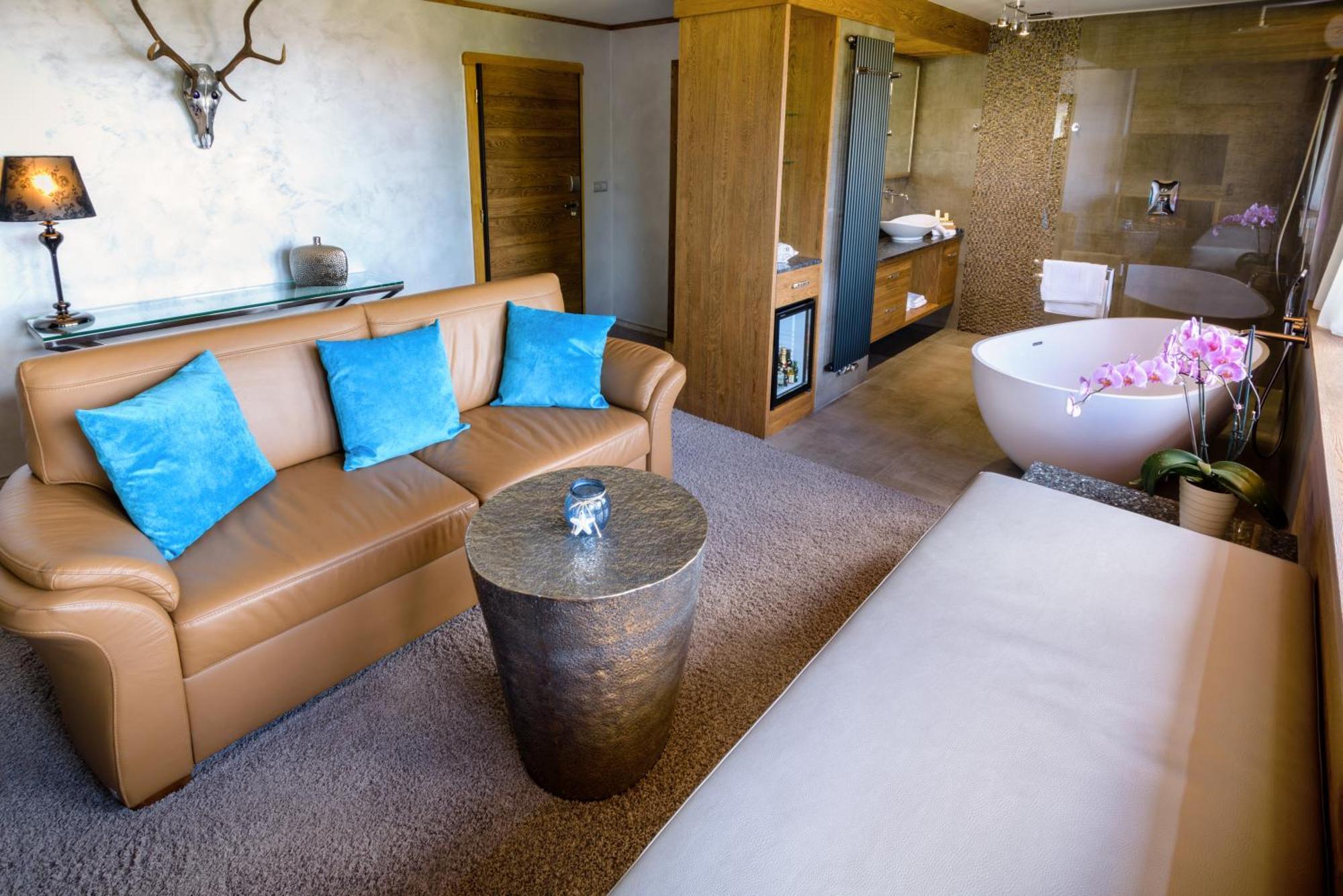 Wellness Hotel V Nebi Kořenov Esterno foto